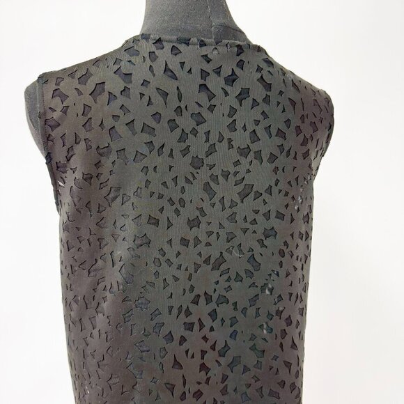 CLUB MONACO SLEEVELESS TANK TOP WITH CUT OUT DETAILS - Picture 5 of 7